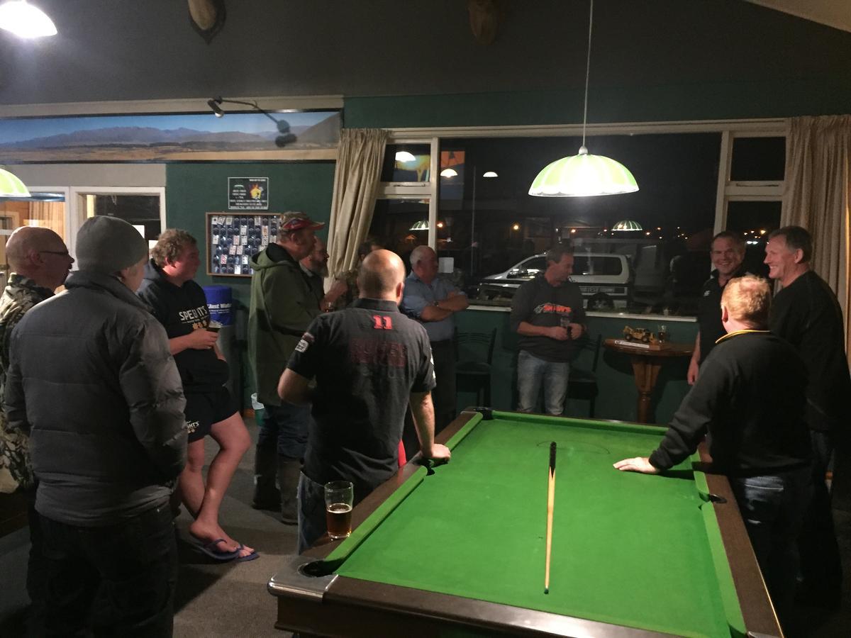 Otematata'S Best Dam Pub Экстерьер фото